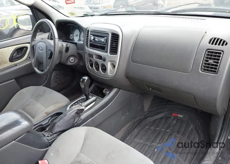 2005 Ford Escape Xlt from USA, damaged, VIN 1FMYU93155KB23106